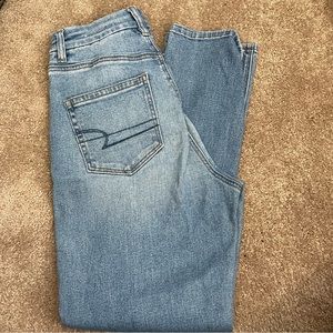 American Eagle Curvy Mom Jean size 2 - highest rise